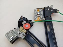 FERRARI Ferrari 296 GTB 296GTB F171 Right Front Door Winder 967211 Front Window Regulator Re — thumbnail 7