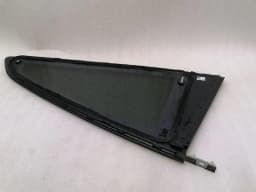 BMW BMW 4 M4 G82 G22 Right Rear 1/4 Glass 7482716 Door Window 1/4 Rear RH — thumbnail 4