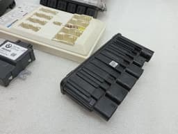 BMW BMW 4 M4 G82 G22 Engine ECU SET 5A31B06 Engine Control Unit SET — thumbnail 5