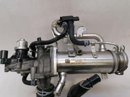 LAND ROVER 2018 LAND ROVER RANGE ROVER L405 EGR Cooler FW93-9Y493-AD AGR Flue Gas Recirculation — thumbnail 7