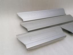 LAND ROVER Land Rover Range Rover L405 Door Sill Set CPLA-13201-AD Door Sill Trim Set — thumbnail 3