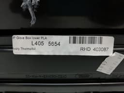 LAND ROVER LAND ROVER RANGE ROVER L405 Glovebox CK52060K63-A-PIA-02 RIGHT HANDLE RHD — thumbnail 4