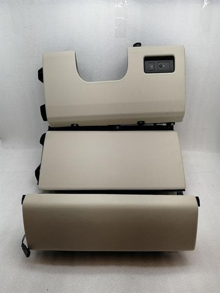LAND ROVER LAND ROVER RANGE ROVER L405 Glovebox CK52060K63-A-PIA-02 RIGHT HANDLE RHD
