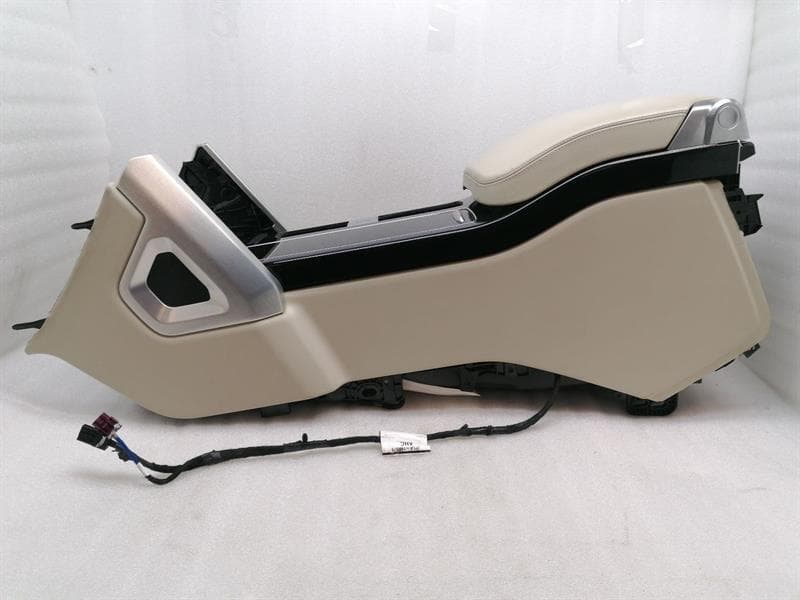 LAND ROVER RANGE ROVER L405 armrest WESTMINSTER SVR center armrest armrest FRIDGE COOL BOX