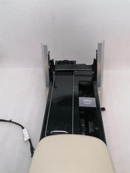 LAND ROVER RANGE ROVER L405 armrest WESTMINSTER SVR center armrest armrest FRIDGE COOL BOX — thumbnail 6