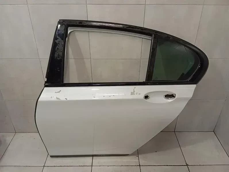 BMW BMW 7 series G11 left rear door 7423703 door rear left