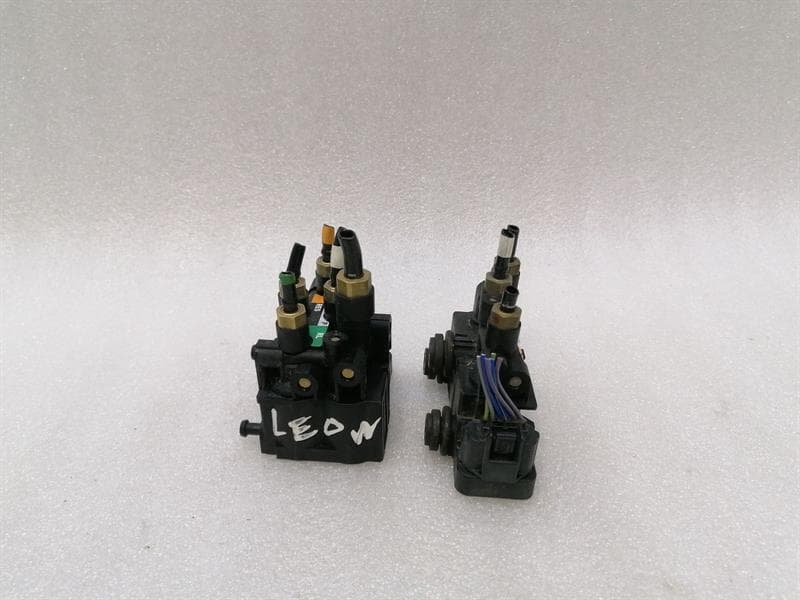 LAND ROVER LAND ROVER Range Rover Sport L494 Air Suspension Valve CPLA-5BF10-AC Valve Set