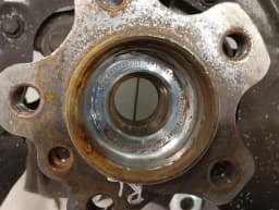 BMW BMW 7 Series G11 Left Rear Hub 6865661 SET SET Wheel Bearing Housing Rear Left — thumbnail 3