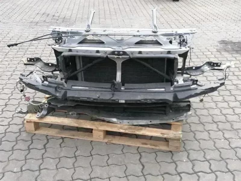 BMW 7 G11 radiator pack 8474824 radiator package front 730D lock carrier front mask