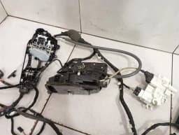 BMW BMW 7 SERIES G11 DOOR LOCK 7477712 SOFT CLOSE SET RHD — thumbnail 2