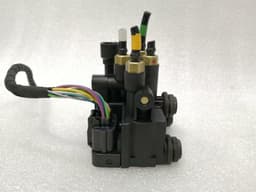 LAND ROVER Land Rover Range Rover L405 Air suspension valve CPLA-5B710-BC valve block — thumbnail 4