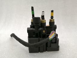 LAND ROVER Land Rover Range Rover L405 Air suspension valve CPLA-5B710-BC valve block — thumbnail 3