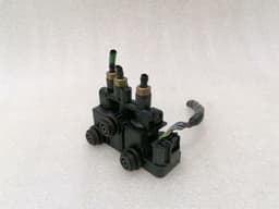 LAND ROVER LAND ROVER RANGE ROVER L405 Air suspension valve CPLA-5B710-AC valve block — thumbnail 6