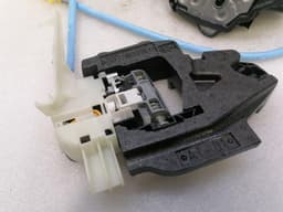 BMW BMW 4 M4 G82 G22 door lock 7956148 door lock RH RHD RIGHT HANDLEBAR — thumbnail 2