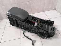 LAND ROVER LAND ROVER RANGE ROVER L405 Center Console LR037621 Center Console — thumbnail 1