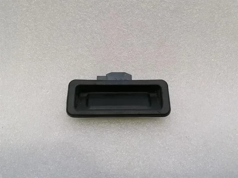BMW BMW 4 M4 G82 G22 switch 8492533 switch boot lid tailgate