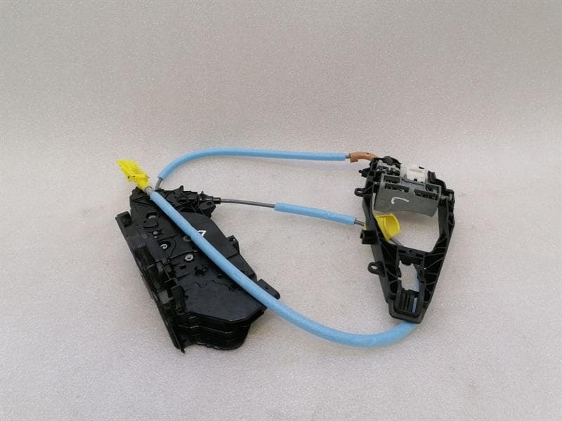 BMW BMW 4 M4 G82 G22 door lock 7956149 door lock RHD LEFT LEFT RIGHT HANDLEBAR