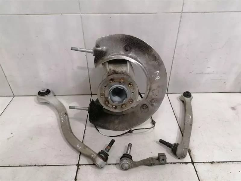 BMW 4 M4 G82 G22 right front hub 31208095664 wheel bearing housing front right RWD