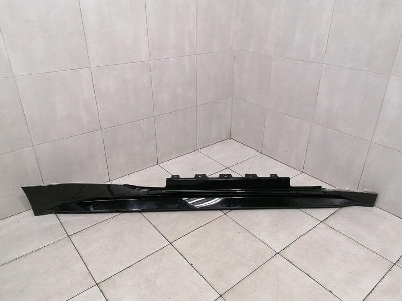 BMW BMW 4 M4 G82 G22 right side skirt 51778084240 side sills right