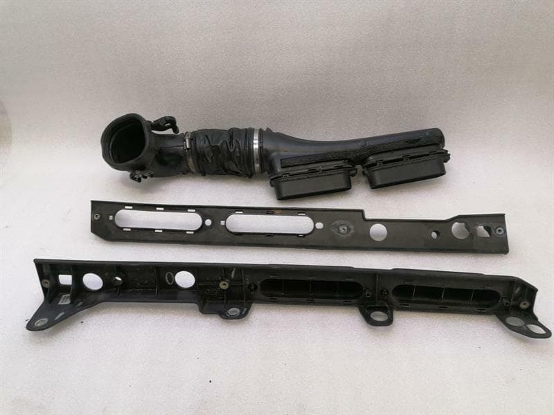 LAND ROVER Land Rover Range Rover L405 Intake pipe CPLA-9A675-AD Intake Hose Intercooler
