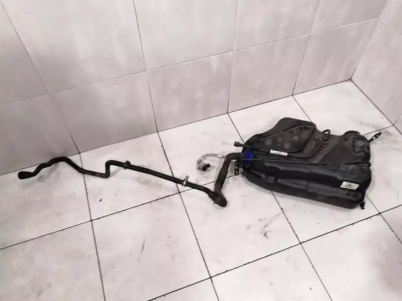 LAND ROVER LAND ROVER RANGE ROVER L405 AD BLUE Fuel Tank FPLA-5J228-A Fuel Tank