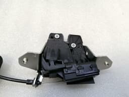 MERCEDES-BENZ Mercedes GLS 350D Boot Lock A0997400600 Tailgate Lock — thumbnail 7