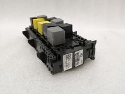 MERCEDES-BENZ Mercedes GLS 350D Fuse Box A1669068201 Fuse Box — thumbnail 6