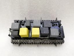 MERCEDES-BENZ Mercedes GLS 350D Fuse Box A1669068201 Fuse Box — thumbnail 5