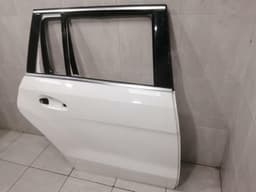 MERCEDES-BENZ Mercedes GLS 350D right rear door A1667300405 door rear right — thumbnail 3