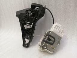 MERCEDES-BENZ Mercedes R Class W251 Door Lock FRH A2517200835 Door Lock Front Right RHD — thumbnail 10