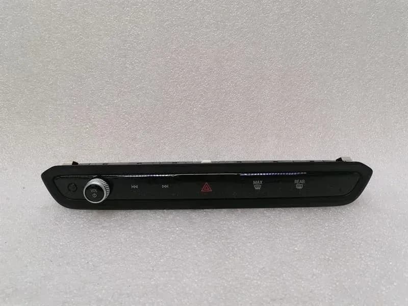BMW BMW 3 Series M3 G81 G21 LCI Auto Climate Control 61315a63f19 Climate Control Panel A/C
