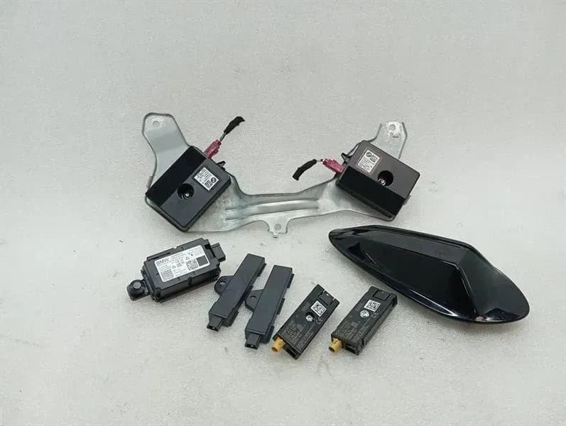 BMW BMW 3 Series M3 G81 G21 LCI Aerial / Antenna 5A09D89 SET Antenna LOT
