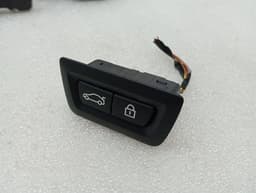 BMW BMW 3 M3 G80 G20 soft close boot lock set 87536 tailgate lock — thumbnail 10