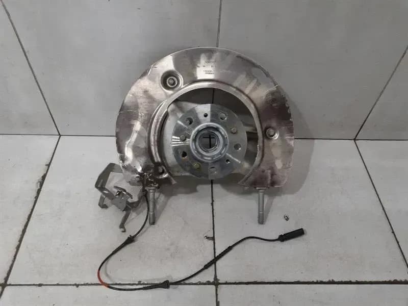 BMW BMW 3 M3 G81 X-DRIVE LCI Left Front Hub 31217883641 Wheel Bearing Housing Front Left