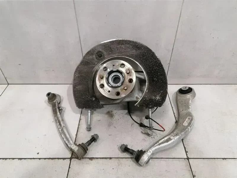BMW BMW 3 M3 G80 X-DRIVE Left Front Hub 8095649 M4 G82 Wheel Bearing Housing Front Left