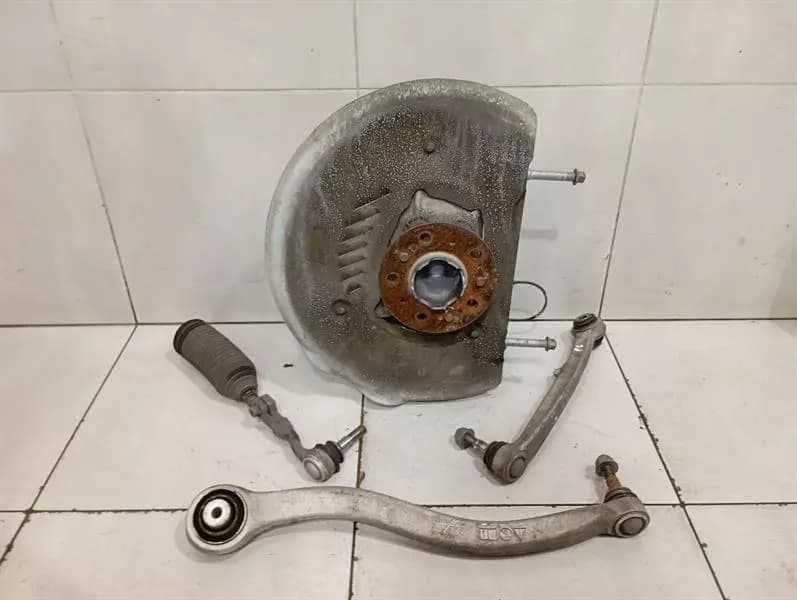 BMW BMW 3 Series M3 G80 G20 Left Front Hub 31208095663 Wheel Bearing Housing Front Left