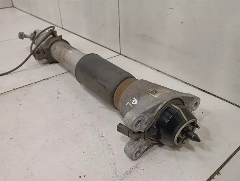 BMW 3 M3 G80 G20 shock absorber rear 33508091379 left shock absorber rear