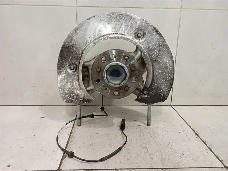 BMW BMW 4 M4 G82 G22 RWD Right Front Hub 31 20 8095664 Wheel Bearing Housing Front Right