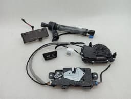 BMW BMW 4 M4 G82 G22 Boot Lock Set 163672 Tailgate Lock — thumbnail 2