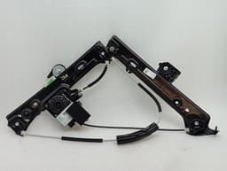 BMW BMW 4 M4 G82 G22 Right Front Door Winder 5A071C4 Window Regulator Front Right — thumbnail 2