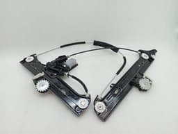 BMW BMW 4 M4 G82 G22 Right Front Door Winder 5A071C4 Window Regulator Front Right — thumbnail 1