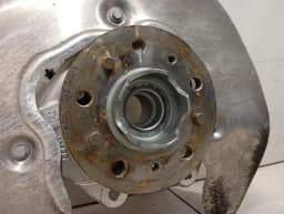 BMW BMW 4 M4 G82 G22 Left Rear Hub 8095657 Wheel Bearing Housing Rear Left — thumbnail 4