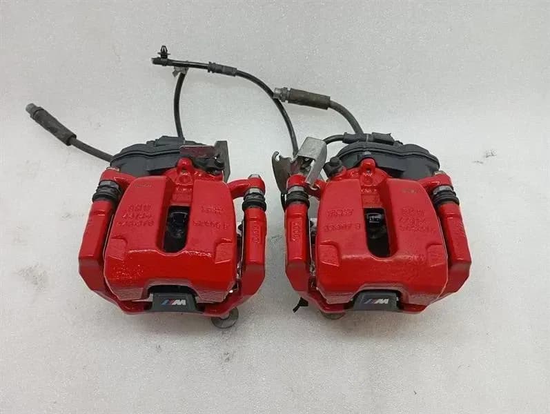 BMW BMW 4 M4 G82 G22 rear brake caliper set 6898612 rear brake caliper set