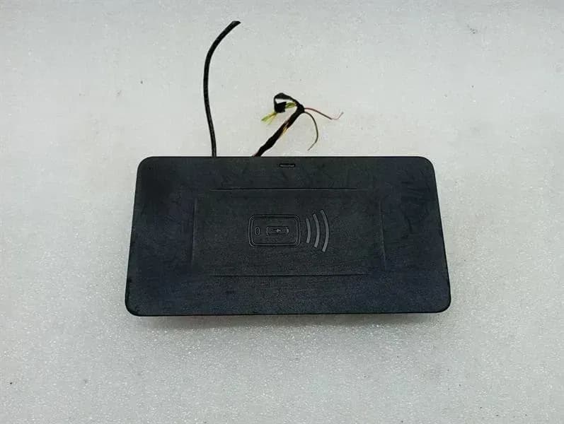 BMW BMW 4 M4 G82 G22 Wireless Charger Module 5A1DB18 ECU