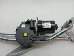 BMW BMW 4 M4 G82 G22 Front Wiper Linkage 7427910 RHD — thumbnail 2