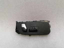 BMW BMW 4 M4 G82 G22 switch 9390106 SEAT RH DEFECTIVE switch SEAT SEAT RH — thumbnail 1