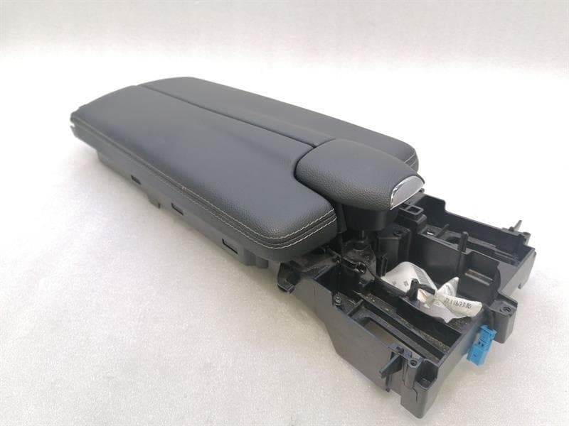 MERCEDES-BENZ Mercedes E Class W212 armrest A2126800039 centre armrest armrest