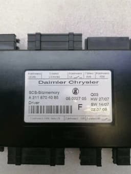 MERCEDES-BENZ Mercedes CLS W219 Drivers Seat Electronic Module A2118704085 Seat ECU — thumbnail 3