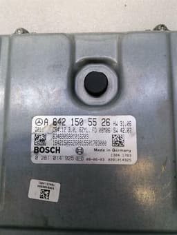 MERCEDES-BENZ Mercedes CLS W219 Engine ECU A6421505526 Engine Control Unit OM642 V6 Diesel — thumbnail 4