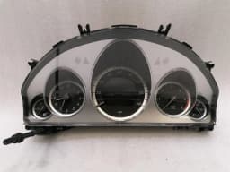 MERCEDES-BENZ Mercedes E Class W212 Instrument Cluster A2129006003 Speedometer MPH UK DIESEL — thumbnail 2